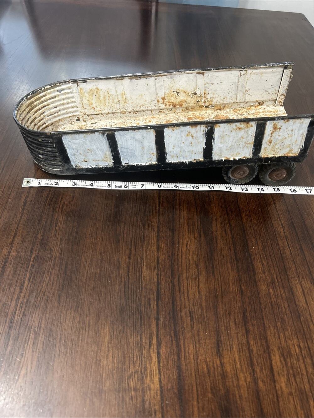 VINTAGE STRUCTO COMPANY PRESSED STEEL GRAIN TRAILER ONLY 16" long Poor Condition